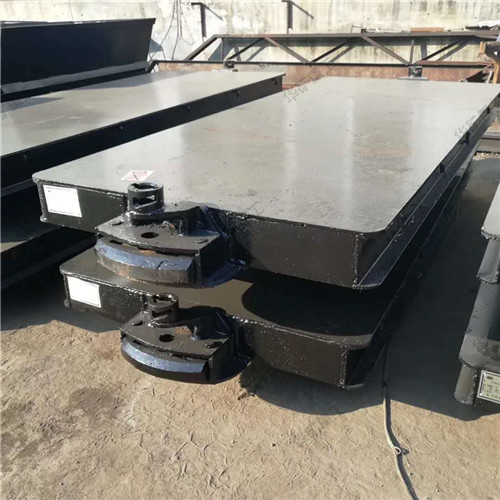 華礦重工一批平板車(chē)發(fā)往寧夏銀川